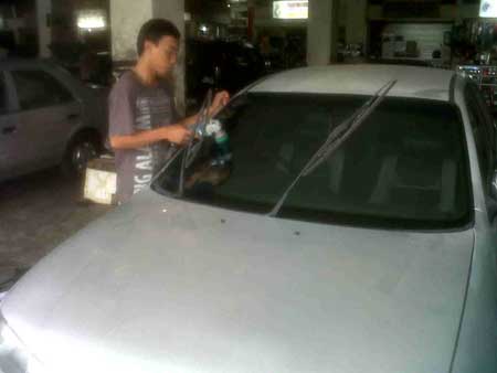 poles-kaca-baret-by-auto-glass-specialist-3 poles-kaca-baret-by-auto-glass-specialist-3